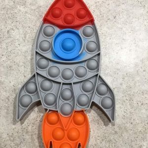 Rocket pop-it fidget toy